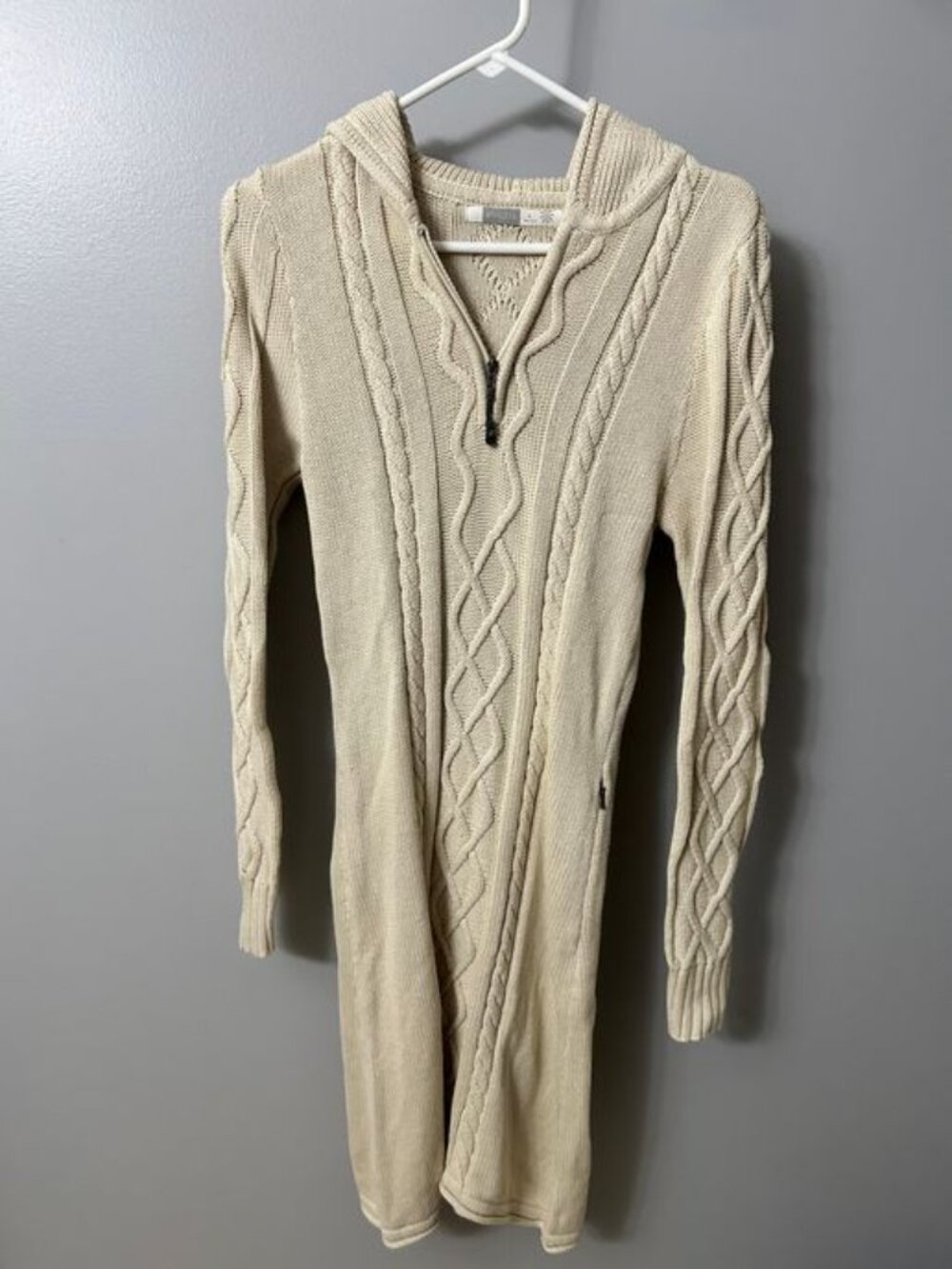 Tan Athleta cable-knit sweater dress size M